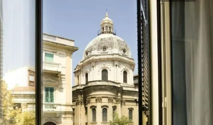 Classic Oda, 1 Büyük (Queen) Boy Yatak