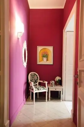 Classic Oda, 1 Büyük (Queen) Boy Yatak