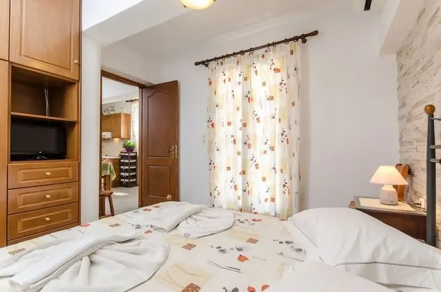 Apartment, 2 Bedrooms, Basement