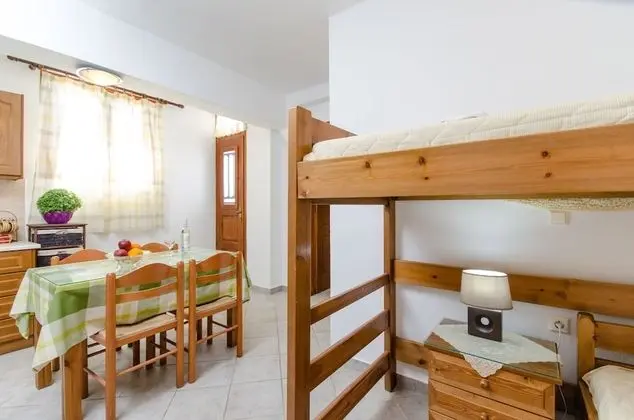 Apartment, 2 Bedrooms, Basement