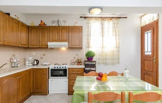 Apartment, 2 Bedrooms, Basement
