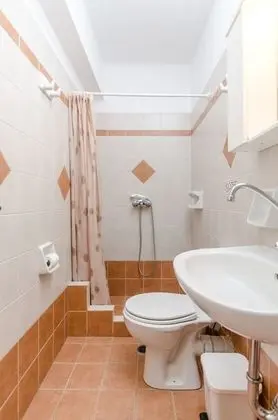 Apartment, 2 Bedrooms, Basement