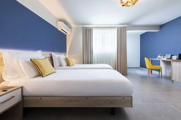 Standard Tek Büyük veya İki Ayrı Yataklı Oda