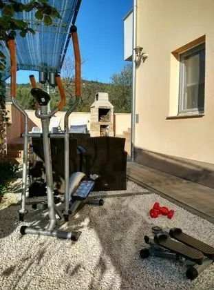 Stüdyo (Antonija - jacuzzi and fitness - SA3()