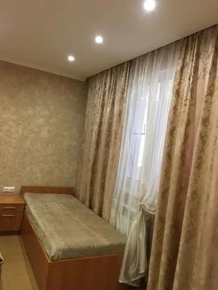 Üç Kişilik Oda, Balkon