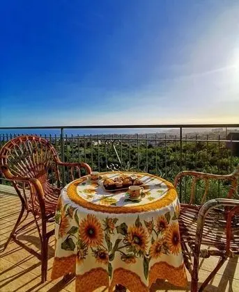 Üç Kişilik Oda