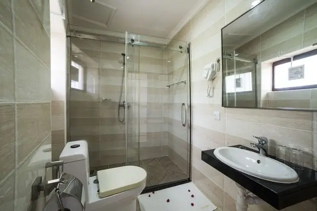 Comfort Tek Büyük Yataklı Oda