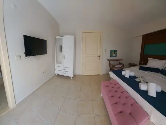 Standard Tek Büyük Yataklı Oda
