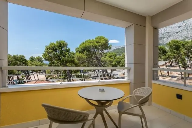 Superior Double Room with Balcony (2 Adults + 1 Child)