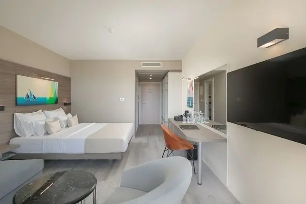 Superior Double Room with Balcony
