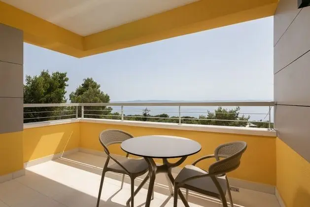Superior Double Room with Balcony and Sea View