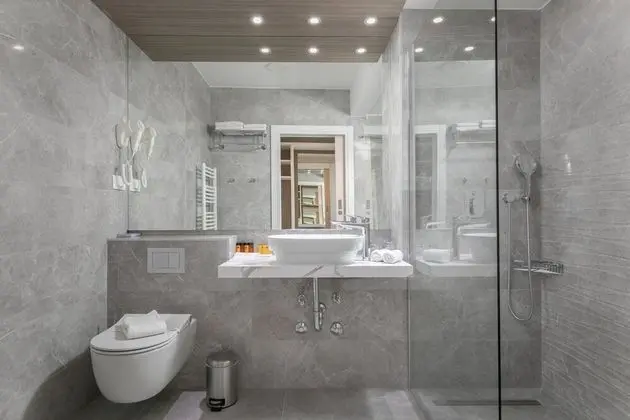 Superior Double Room with Balcony and Sea View