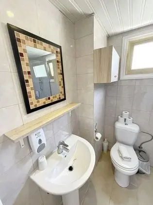 Stüdyo, Bahçe Manzaralı