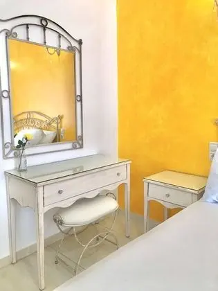 Superior Stüdyo, Havuz Manzaralı