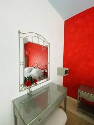 Superior Stüdyo, Havuz Manzaralı