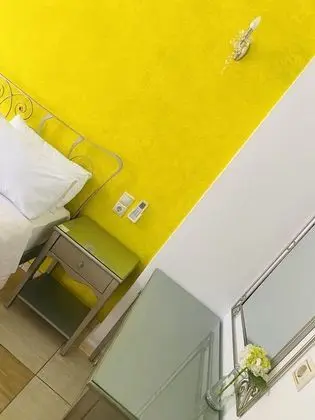 Superior Stüdyo, Havuz Manzaralı