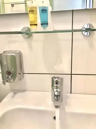 Superior Stüdyo, Havuz Manzaralı
