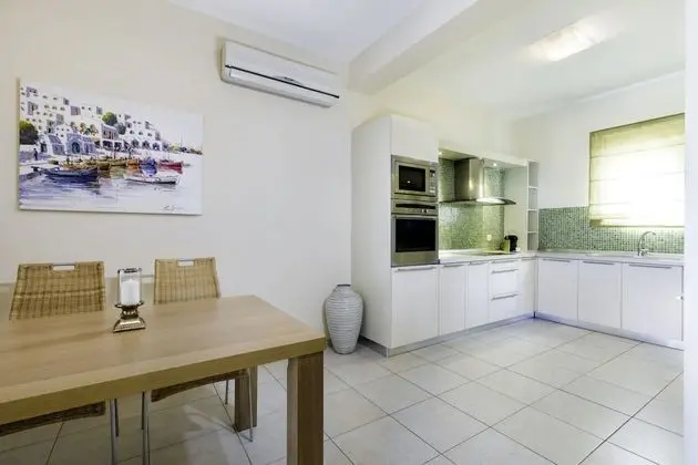 Luxury Villa, 3 Yatak Odası, Kişiye Özel Havuzlu, Denize Sıfır