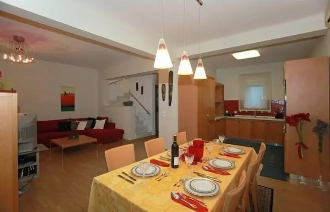 Superior Villa, 4 Yatak Odası, Kişiye Özel Havuzlu, Denize Sıfır