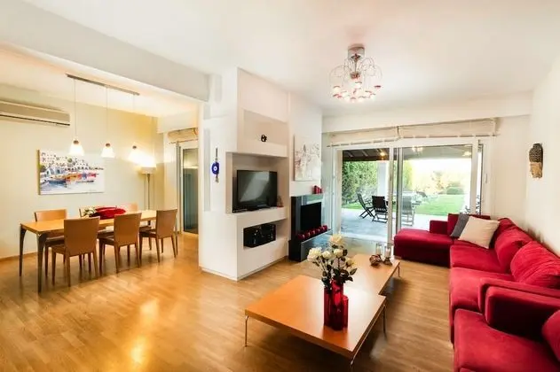 Superior Villa, 4 Yatak Odası, Kişiye Özel Havuzlu, Denize Sıfır