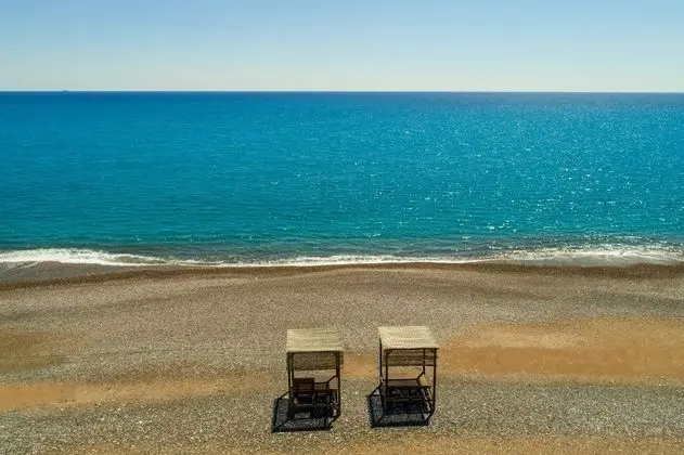 Superior Villa, 4 Yatak Odası, Kişiye Özel Havuzlu, Denize Sıfır