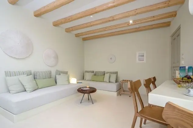Deluxe Süit (With Living Room)