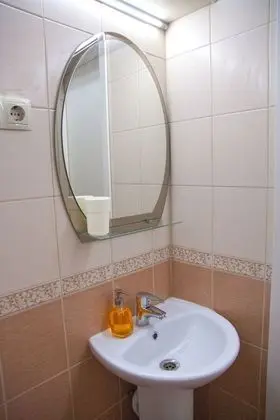 Standard Tek Büyük Yataklı Oda (with Shower)