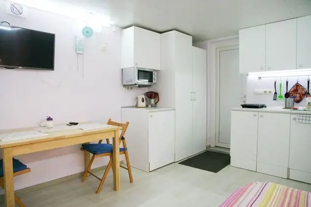 Stüdyo, Bahçe Manzaralı