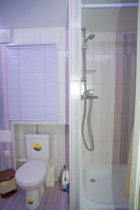 Stüdyo, Bahçe Manzaralı