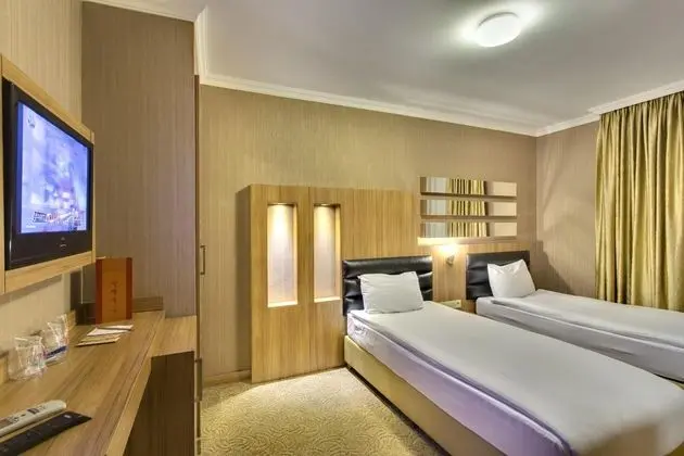 https://images.odamax.com/img/1920x1080/odamax/image/upload/Hotel_Antroyal_202607231735280_Bu_yu_k_CL7A9132.jpeg