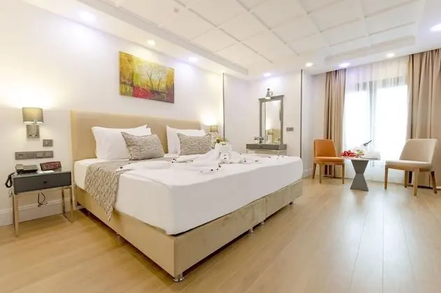 Üç Kişilik Oda (with Sofa Bed)
