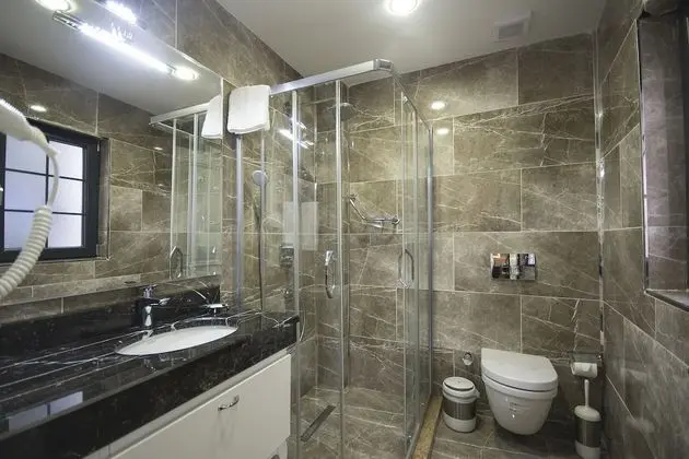Connecting Family Room