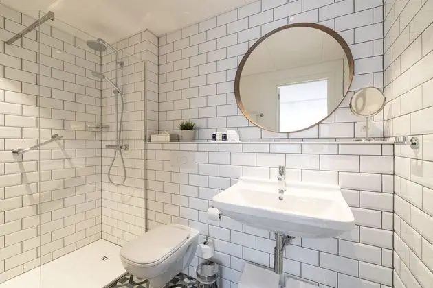 Penthouse Studio, Kitchen