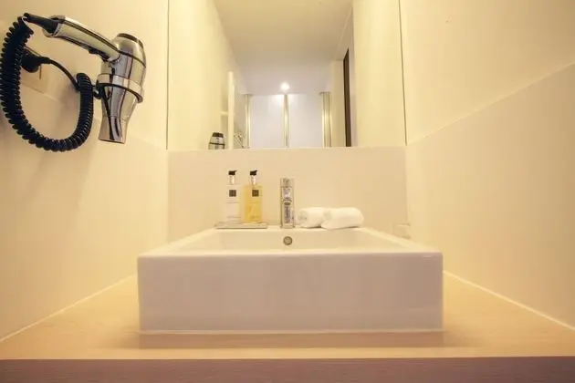 Deluxe Tek Büyük Yataklı Oda (MAS)
