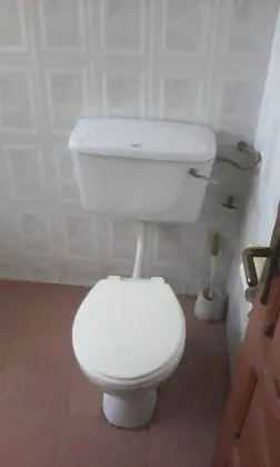 Tek Büyük Yataklı Oda, Ortak Banyo