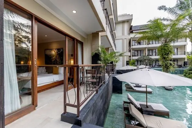 Superior Room Lagoon Access