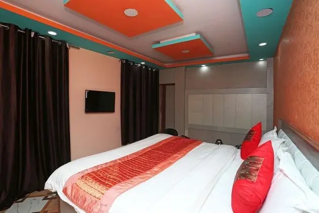 Deluxe Tek Büyük Yataklı Oda, 1 En Büyük (King) Boy Yatak, Sigara İçilmez, Şehir Manzaralı