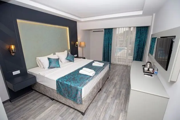 Comfort Tek Büyük Yataklı Oda