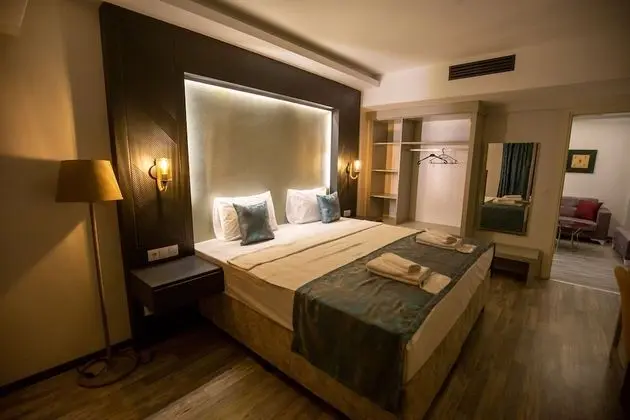 Comfort Tek Büyük Yataklı Oda