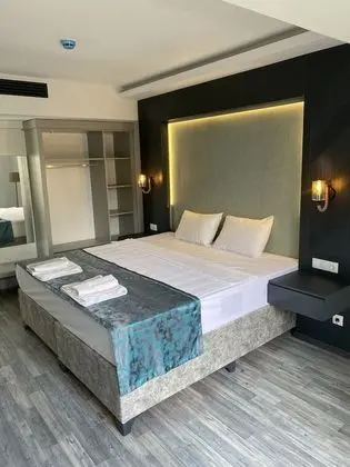 Standard Tek Büyük Yataklı Oda