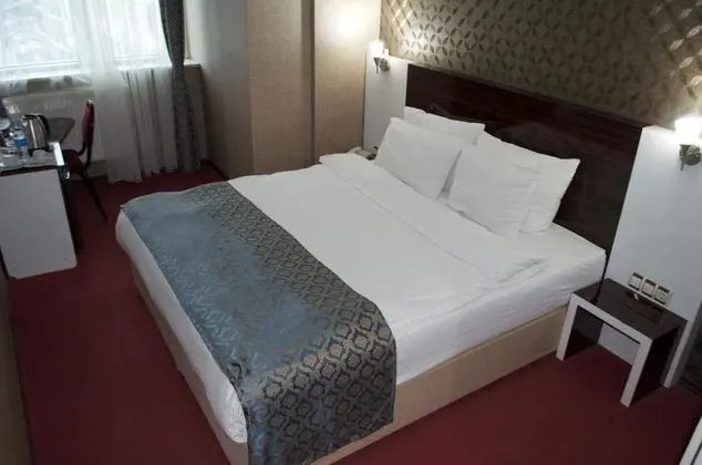 Standart Oda, Şehir Manzaralı