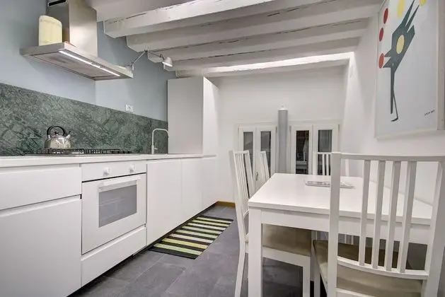 Apart Daire, 2 Yatak Odası, Kanal Manzaralı