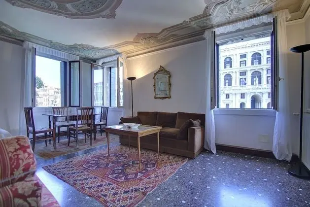 Apart Daire, 2 Yatak Odası, Kanal Manzaralı