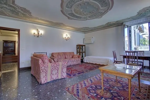 Apart Daire, 2 Yatak Odası, Kanal Manzaralı