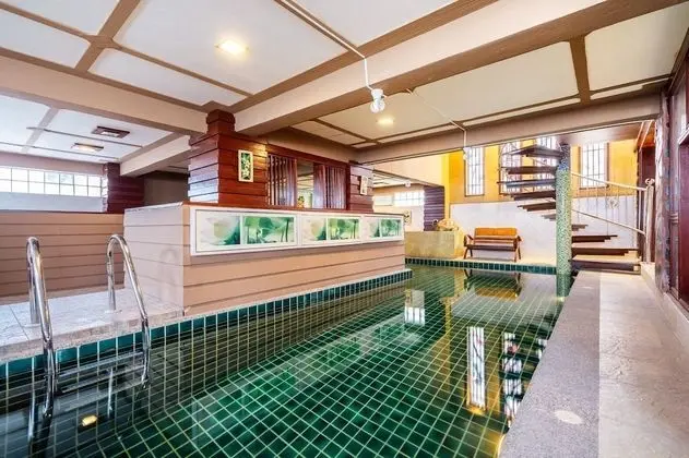 Classic Villa
