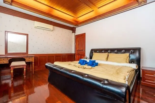 Classic Villa