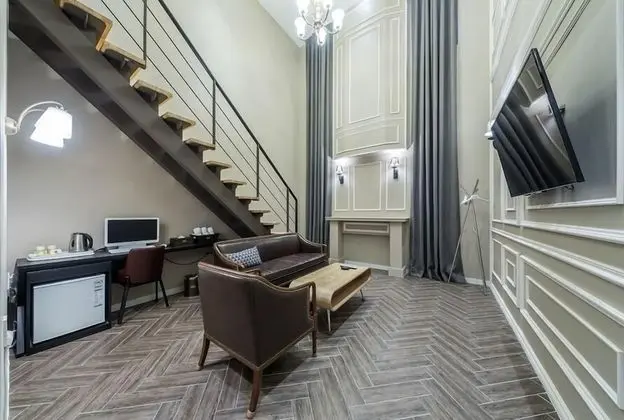 Çatı Katı (Loft) (Suite)