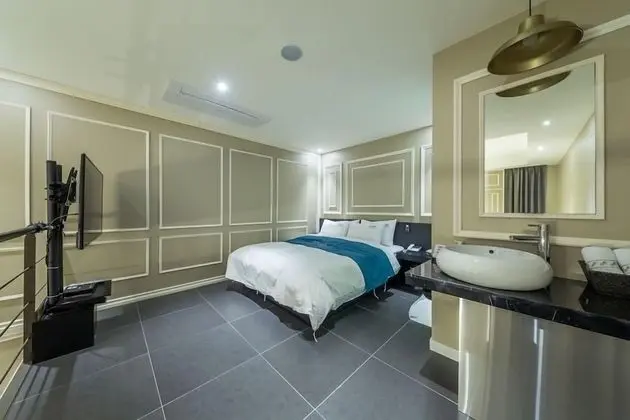 Çatı Katı (Loft) (Suite)