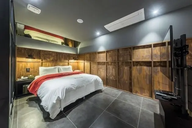 Çatı Katı (Loft) (Suite)