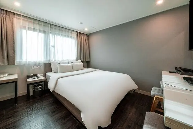 Deluxe Tek Büyük Yataklı Oda, Sigara İçilebilir (A)